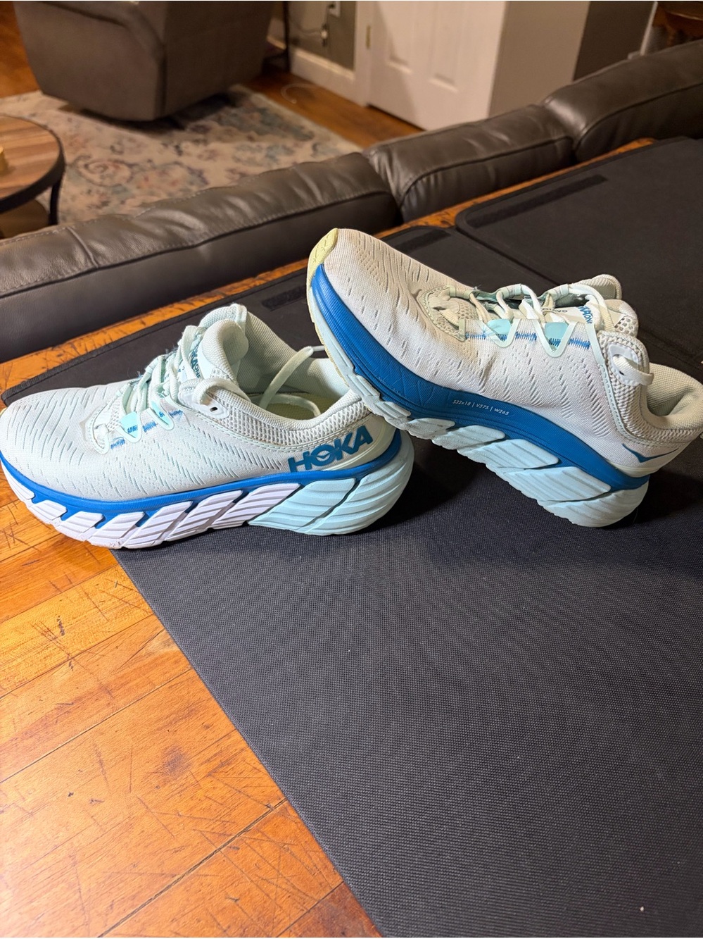 HOKA Gaviota 3